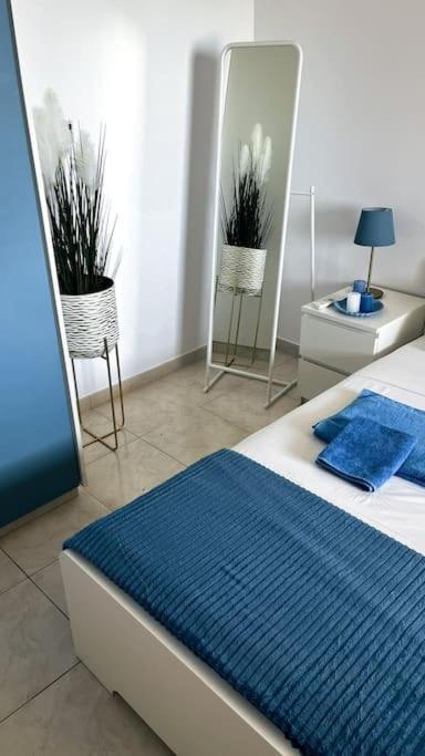 Apartment Sea Breeze